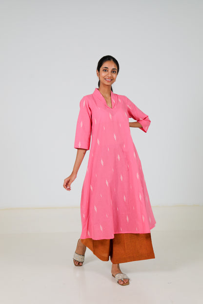 Elara Kurta