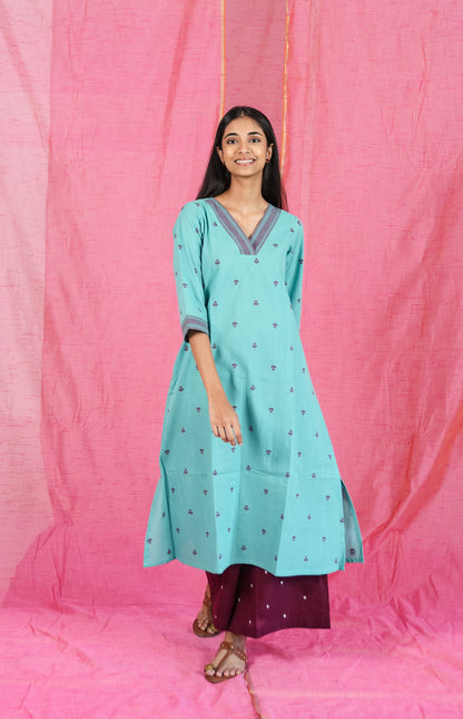 Aruni Kurta Set