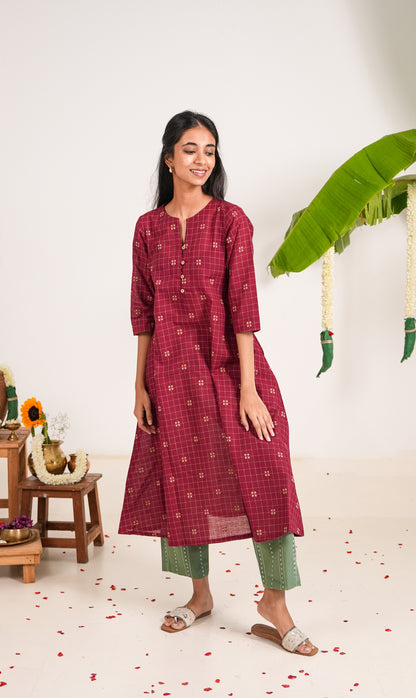 Shonima Kurta Set